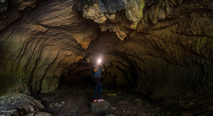 las mejores cuevas para visitar en España